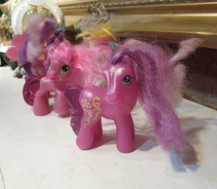Hasbro My Little Pony Lot of Six (6) Ponies with Molded Tails Brushable Manes