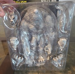 LooseCollector The Crypt Great Wolves Complete Set of 4 Figures Used