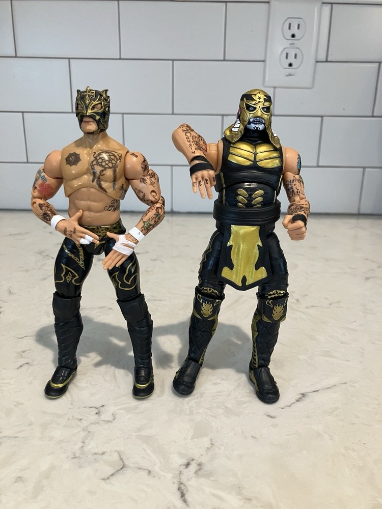 AEW WWE Jazwares Unrivaled Series 49 and 50 Rey Fenix and Penta El Zero M