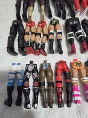 MATTEL WWE LOT OF PARTS, THIS ONE IS LOWER BODIES. LOT C