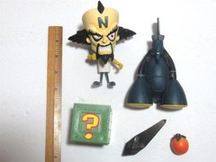 Lot Vtg 1998 Resaurus Crash Bandicoot Toy Action Figures & Accessories Gems