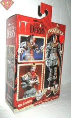 ULTIMATE PENNYWISE IT Welcome to Derry 7″ inch Action Figure Neca MINT 2025
