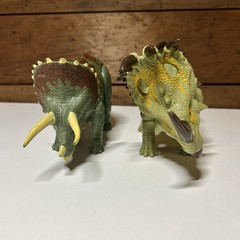 Jurassic World Roar Strikers Triceratops and Sinoceratops Dinosaur Figure Mattel