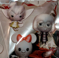 DISNEY 100 FIGURAL 3D BAG CLIP Series 1 Factory Sealed walgreens Exclusive NEW!