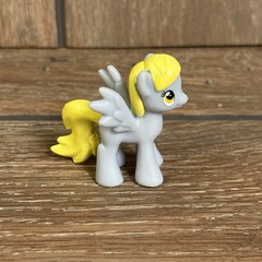 My Little Pony MLP Derpy Hooves Muffins 2in Mini Figure Toy Hasbro