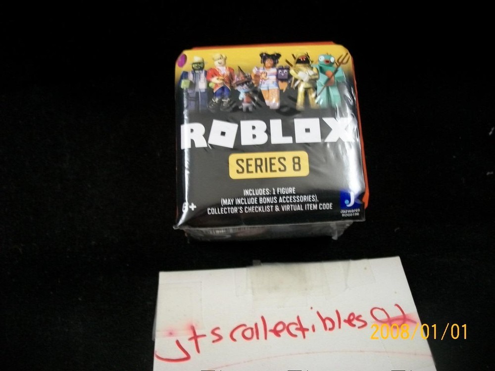 Roblox Series 8 Celebrity Orange Blind Mystery Box Factory Sealed Code HTF