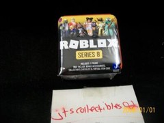Roblox Series 8 Celebrity Orange Blind Mystery Box Factory Sealed Code HTF