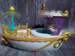 Disney Palace Pets SS Pawcation Royal Yacht Toy Figures Playset