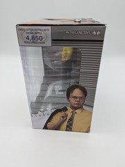 Movie Maniacs NBC Universal Wave 4 The Office Dwight Statue – Damaged Box