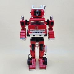 TRANSFORMERS G1 (Vintage 1985) INFERNO Fire Truck w ACCESSORIES & BOX