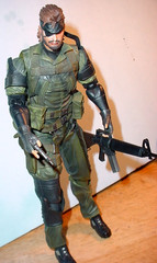 Play Arts Kai Metal Gear Solid Peace Walker Snake Jungle Fatigues Version LOOSE
