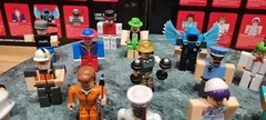 Lot of 20 ROBLOX Figures From The Vault Collection – Toy Party Boxes NO CODE