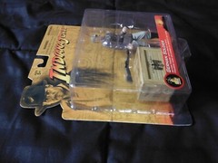 indiana jones 2003 disney theme park german solder with crate