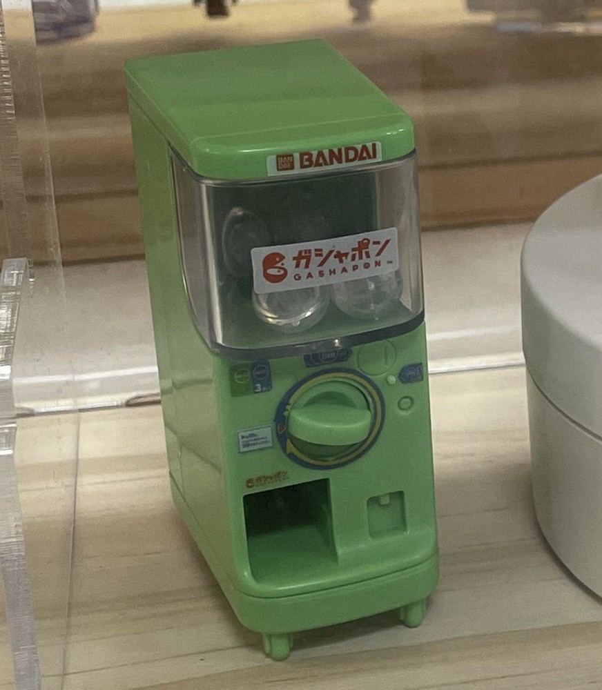 Mini Gacha Gashapon Capsule Machine Model Kit Capsule Toy