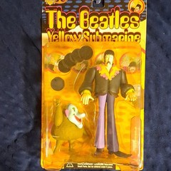 McFarlane Toys The Beatles Yellow Submarine 5 Carded Figures Lot w/Submarine
