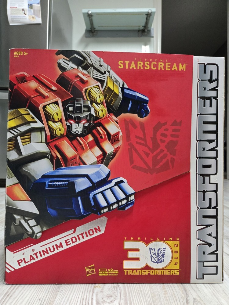 Transformers Starscream Platinum Edition Year of the Horse MISB Toys”R”Us Exclus