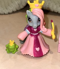 Princess Dress-up with Rainbow Dash (Generation 3, from the Ponyville series)