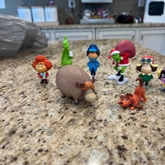 Dr Seuss The Grinch 2018 Movie Figurine Set 8pc Max Fred Cindy Lou Who Universal