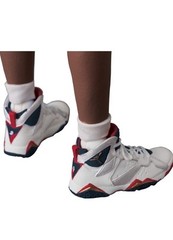 Medicom Toy MAFEX No. 132 – Michael Jordan (1992 Team USA) Collectible Figure