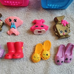 SHOPKINS-Lot of 15- Random Characters Moose Various Years Collectibles