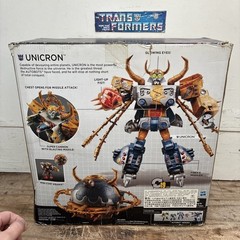 Transformers Hasbro 2016 Platinum Edition Unicron Universal Dominator Complete