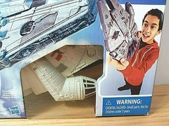 Star Wars The Force Awakens Millennium Falcon – 9.5″ x 7″