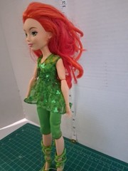 DC Super Hero Girls Poison Ivy 12″ Mattel Doll Posable Articulated Arms & Legs
