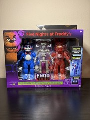 Five Nights at Freddy’s Endo Series 2 Toy Bonnie/System Error Toy Bonnie In Hand