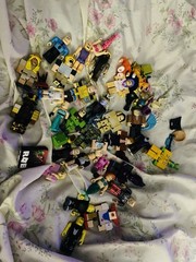 ROBLOX ACTION FIGURES LOT 20+ Random Figures And Random Accessories.. See Pics