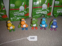 5) 2″ DIFFERENT COLORS YOSHI BackPack Buddies Clip Keychain Super Mario