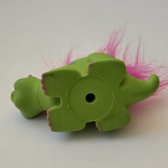 Vintage 1990’s Russ HATCHLING Dinosaurs Green Pink Trolls CUDDLEASAURUS Dino