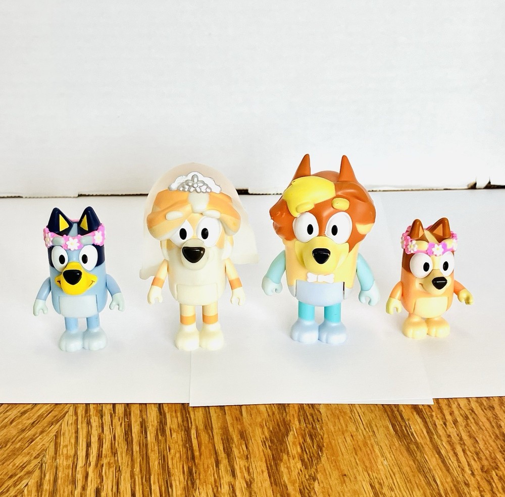 Bluey Wedding Time 3in PVC Figures Lot(4) Bluey Bingo Friskey Uncle Rad Moose