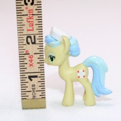 My Little Pony Nurse Snowheart Blind Bag Wave 9 Pony Figure Miniature Toy