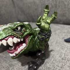 Mattel 1996 T-Bone GREEN T-Rex TRIBAL and SPIKE TRICERATOPS Extreme Dinosaurs