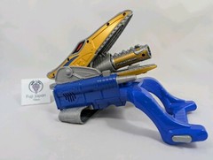 Power Rangers Dino Charge Kyoryuger DX Gabrichanger Gold Ptera Morpher Set