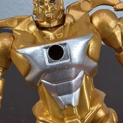2011 Real Steel Midas The Gold Blooded Killer 5″ Action Figure Gold/Red Toy