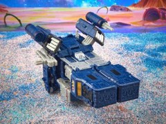 Transformers Generations Legacy Voyager Class Soundwave Action Figure IN STOCK