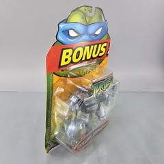 Teenage Mutant Ninja Turtles Space Hoppin’ Leonardo Figure TMNT Playmates 2004