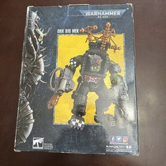 New McFarlane Ork Meganob w/Shoota (Warhammer 40000) Mega Figure Toy War Hammer