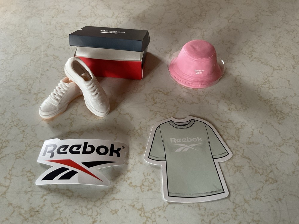 NEW Zuru Mini Brands SNEAKERS Reebok Pink Hat
