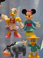LOT OF 14 MIXED COLLECTIBLE TOY FIGURINES ACTION FIGURES MICKEY SNOOPY & MORE