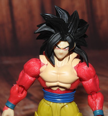 SH Figuarts SSJ4 Goku Black Hole Toys Brute Evolution NEW No box