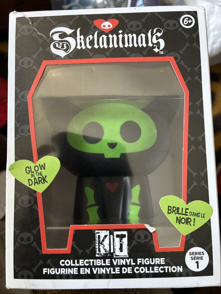 Skelanimals Series 1 KIT The Cat Figure Glow In The Dark