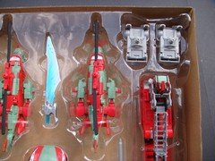 2015 OPENED 100% COMPLETE TRANSFORMERS COMBINER WARS VICTORIAN