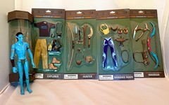 Disney Pandora Avatar Maker BUNDLE – Na’vi Figure + ALL 4 Sealed Accessory Sets