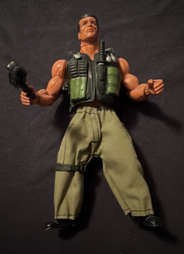 Vintage 1985 Arnold Schwarzenegger Commando Action Figure 7” RARE Complete