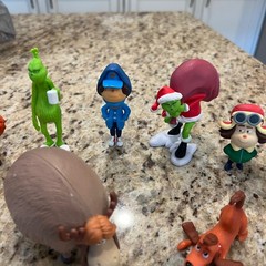 Dr Seuss The Grinch 2018 Movie Figurine Set 8pc Max Fred Cindy Lou Who Universal