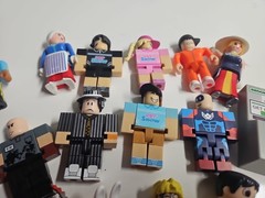 R0BL0X Toys Action Figures Lot Rare Figures mixed lot