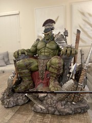 1/4 Queen Studios QS Incredible Hulk Throne Standard Ver Statue In Stock