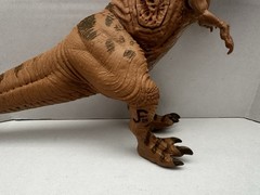 Vintage 1993 Jurassic Park Young T-Rex w/ Dino Damage Wound Piece JP06 Kenner